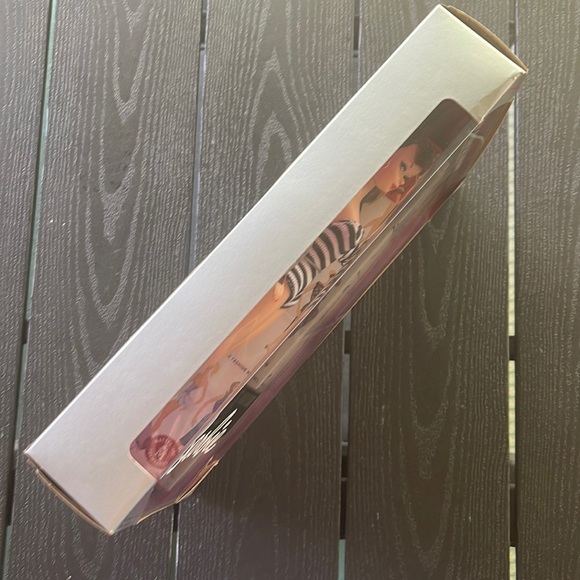 - - - Vintage NRFB ~ 35th Anniversary- 1959 Reproduction - Picture 9 of 14